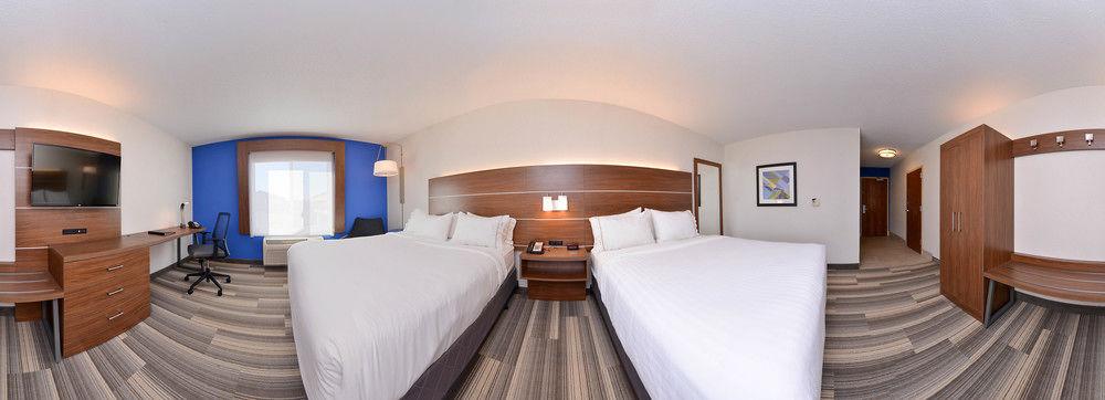 Holiday Inn Express Hotel & Suites Urbana-Champaign-U Of I Area By Ihg Exterior photo