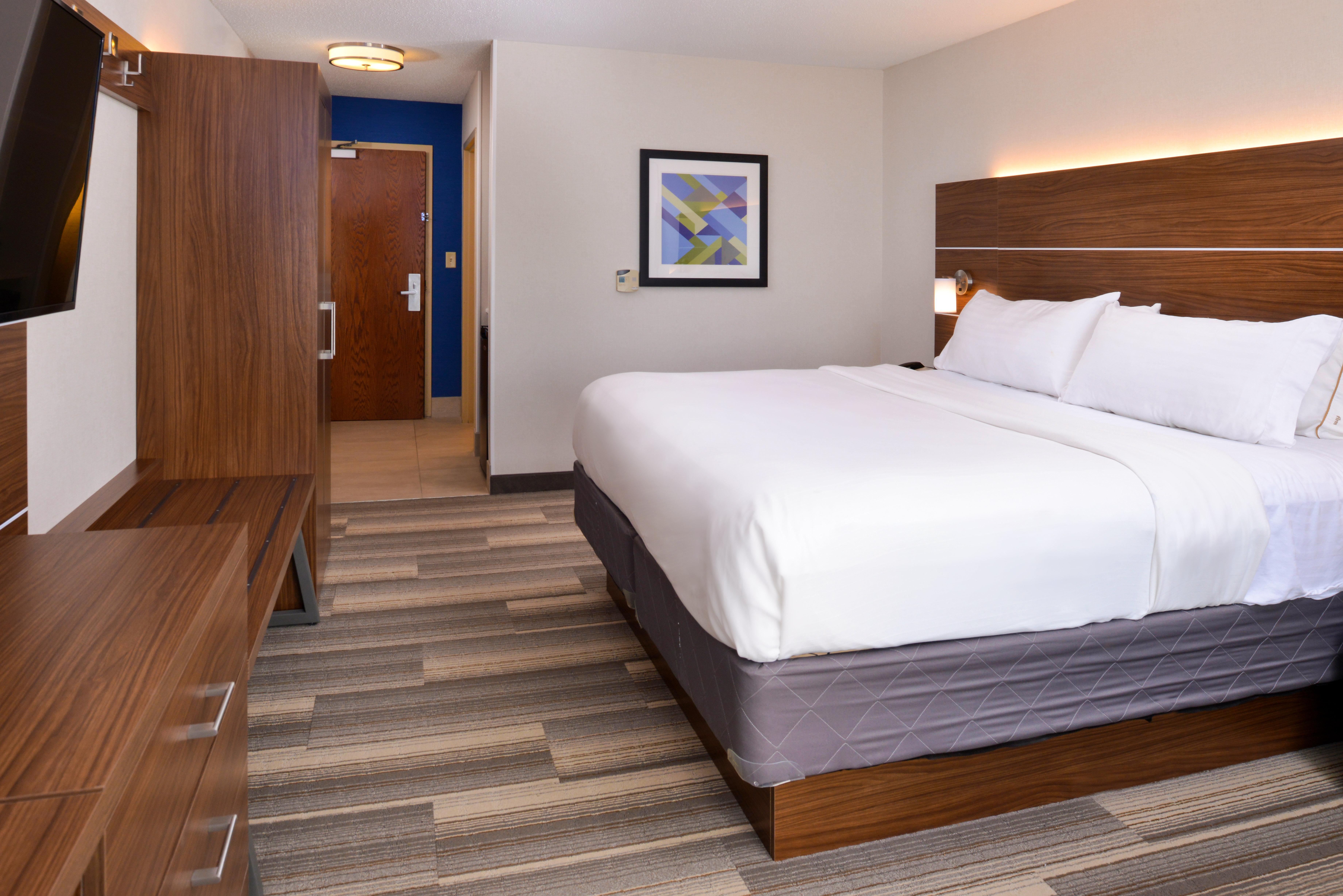 Holiday Inn Express Hotel & Suites Urbana-Champaign-U Of I Area By Ihg Exterior photo