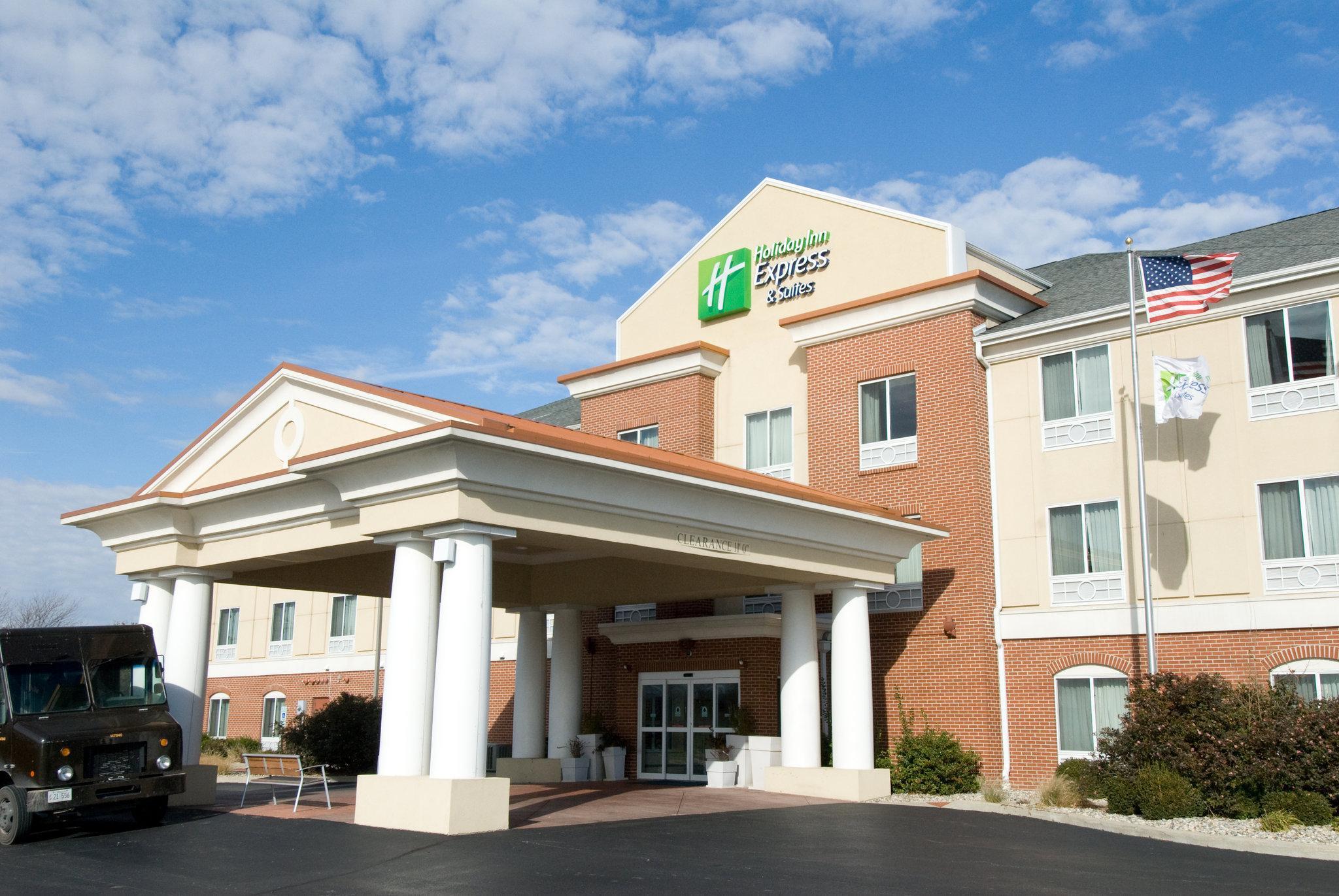 Holiday Inn Express Hotel & Suites Urbana-Champaign-U Of I Area By Ihg Exterior photo