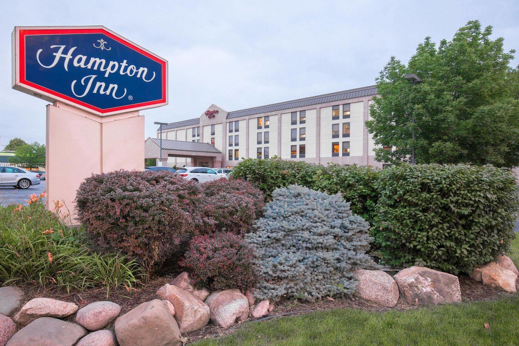 Holiday Inn Express Hotel & Suites Urbana-Champaign-U Of I Area By Ihg Exterior photo